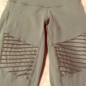 Alo yoga leggings